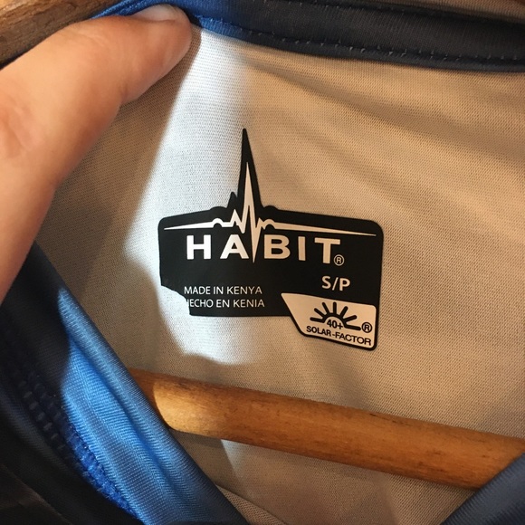 Habit NWT blue/white long sleeve pullover moisture wicking hooded size small - Picture 2 of 6